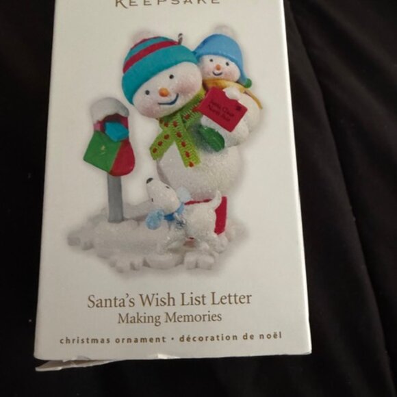 Hallmark Santa's Wishlist Letter - Picture 4 of 6